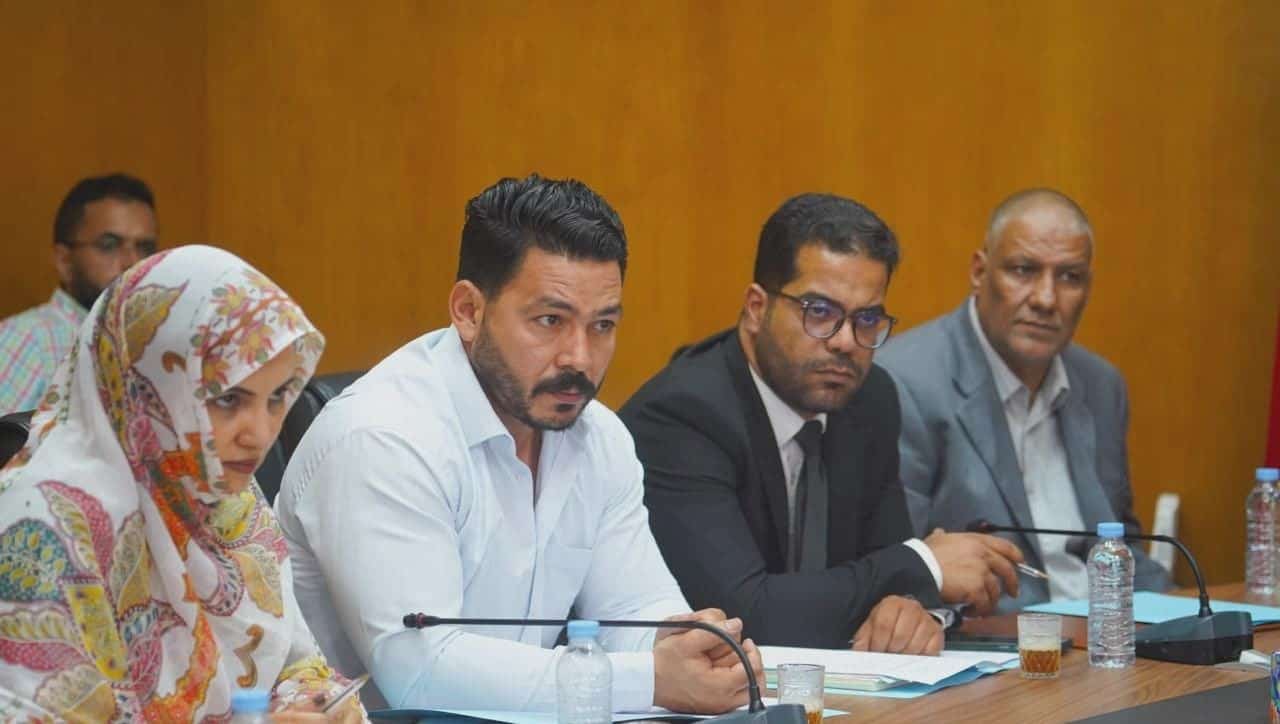 جهة الداخلة – وادي الذهب.. اجتماع اللجنة الدائمة المكلفة بالمالية والميزانية والبرمجة 2 715050699 1288008890161879 4337212322757141315 n
