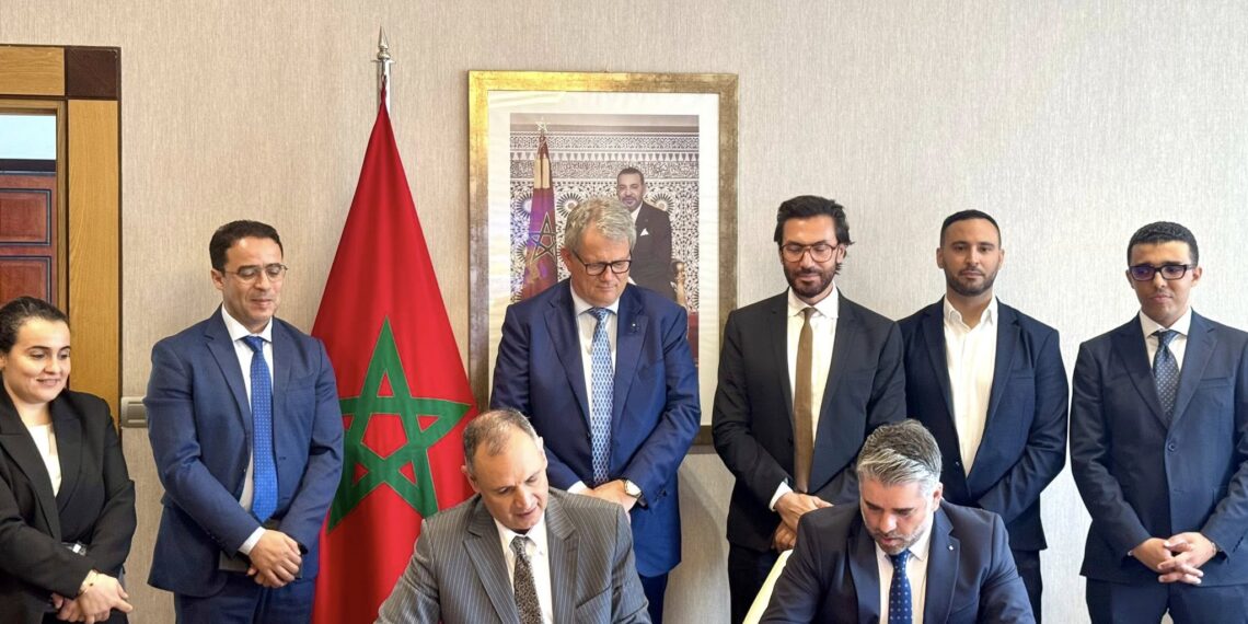 توقيع بروتوكول اتفاق بين وزارة الصناعة والتجار وشركة "JOTUN MAROC" 1 721266405 1018742497334944 6292767458774330541 n