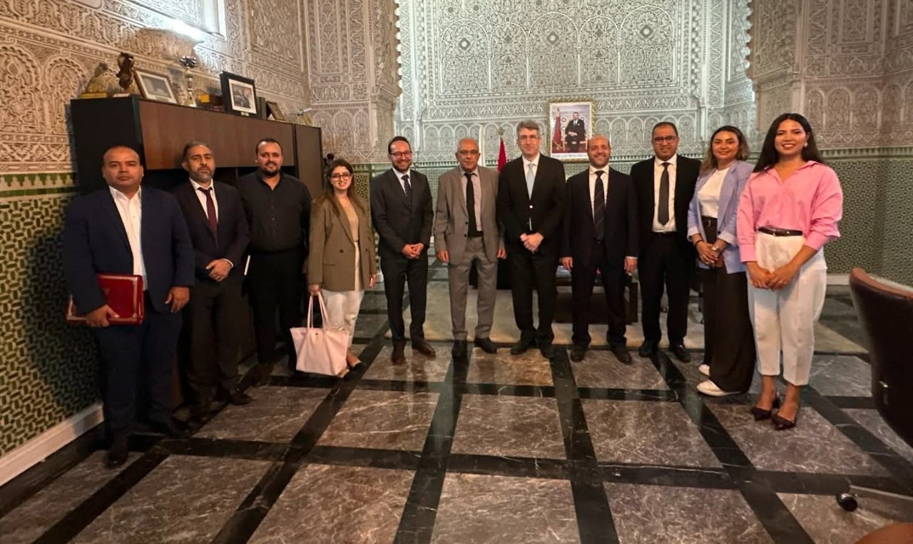 عبد اللطيف معزوز يستقبل وفد رفيع المستوى من البنك الآسيوي للاستثمار 3 725097049 1323736639940882 3664555068334249250 n