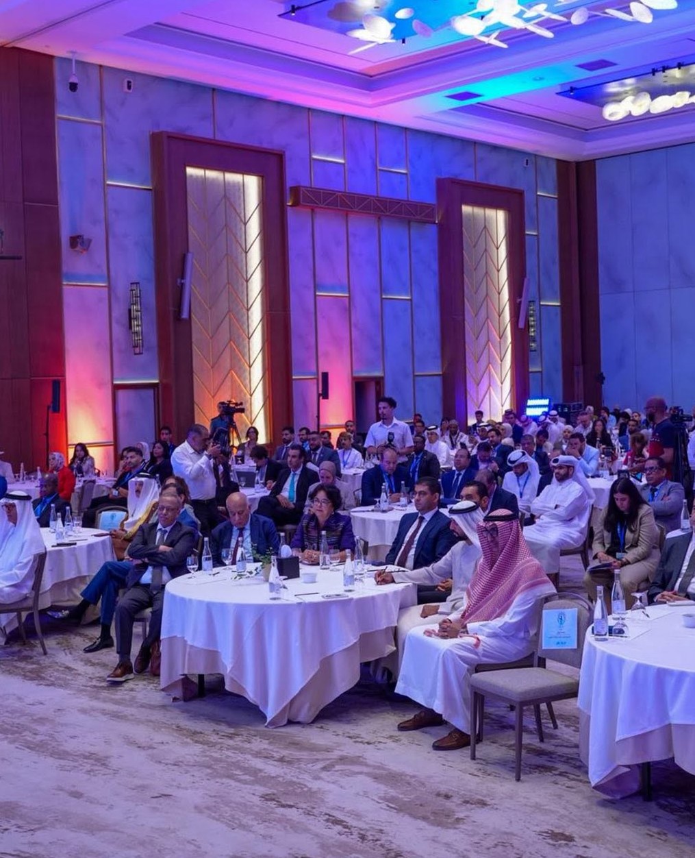 الرباط تحتضن اللقاء العربي الأول حول أثر وسائل التواصل الاجتماعي على الشباب 2 730731726 1558919869020786 6027846014486413341 n