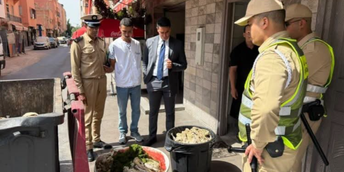 حجز 200 كيلوغرام من الدجاج الفاسد داخل مطعم شهير في مراكش وإغلاقه مؤقتاً 1 Capture decran 2026 06 28 174155