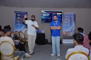 تواصل أشغال رالي الذكاء الاصطناعي بمرزوكة.. ألف شابة وشاب يبتكرون حلول الغد لتعزيز ريادة المغرب الرقمية 5 IMG 20260618 WA0044