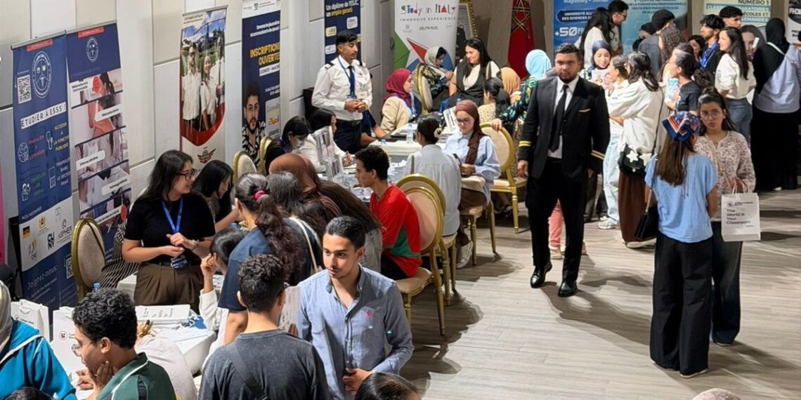 إقبال كبير على الملتقى الدولي للتسجيل من طرف الطلبة وحاملي الباكالوريا 1 e39ac263 0895 4dda 9faa c85d7fff6652