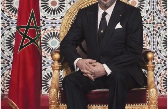 جلالة الملك يهنئ المنتخب الوطني لكرة القدم داخل القاعة بتتويجه بكأس إفريقيا للأمم للمرة الرابعة تواليا 13 جلالة الملك محمد السادس