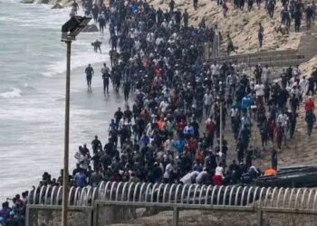 إسبانيا تعلن إعادة أكثر من 25 ألف مهاجر من سبتة إلى المغرب 6 سبتة
