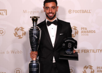 قائد مانشستر يونايتد يتوج بجائزة أفضل لاعب في الدوري الإنجليزي 4 0550f2c18f2b0eeab87279d6bb6129dd1e21b15a