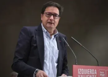 الوزير أوسكار لوبيز.. يؤكد تمسك حكومة بلاده بتنظيم "كأس العالم 2030" بالشراكة مع المغرب والبرتغال 5 200303 8856dc9e052ca23e3372a4916345d03420260807191650 565