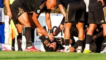 إصابة لاعب الأهلي يوسف بلعمري بقطع في الرباط الصليبي للركبة 6 202608120911411141 12607