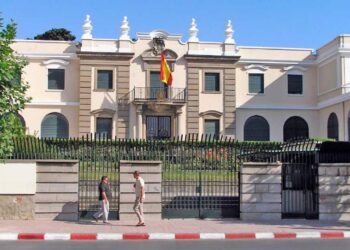 السفارة الإسبانية في المغرب.. توضح حقيقة منح المهاجرين غير نظامية حق الإقامة 8 Embajadas y Consulados de Marruecos 01