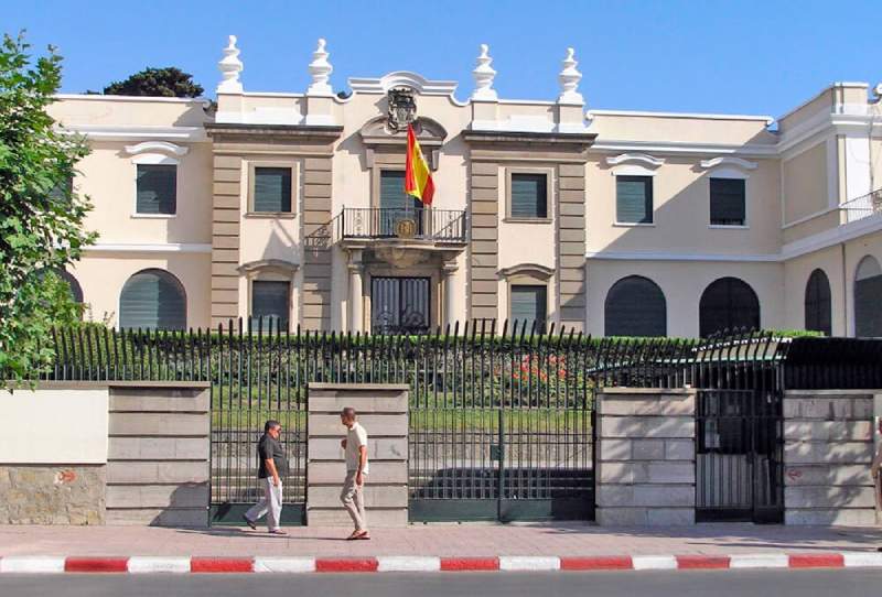 السفارة الإسبانية في المغرب.. توضح حقيقة منح المهاجرين غير نظامية حق الإقامة 1 Embajadas y Consulados de Marruecos 01