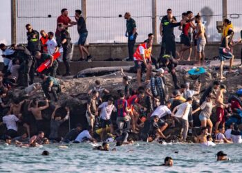 العبور الجماعي نحو سبتة المحتلة.. ارتفاع عدد الجثامين التي استقبلتها مصلحة الطب الشرعي بمدينة تطوان 3 FB IMG 1785511223384