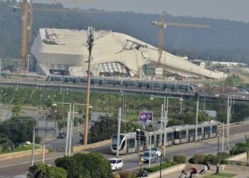 المهندسون يتحركون لمواكبة أكبر أوراش المملكة.. 3 IMG 4162