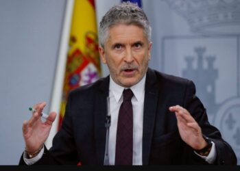 وزير الداخلية الإسباني: المغرب ليس وراء أحداث سبتة.. والمافيا تقود الهجرة الجماعية 6 WhatsApp Image 2026 08 01 at 14.01.13