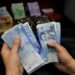 القروض البنكية تقفز إلى مستوى قياسي.. 7 القروض البنكية