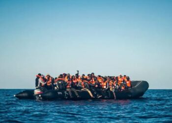 قارب مهاجرين جزائريين يصدم مراهقة بسردينيا ويتركها في حالة خطيرة 4 WhatsApp Image 2026 08 17 at 20.56.14