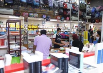 قبيل الدخول المدرسي الجديد.. أزمة اللوازم المدرسية تعود إلى الواجهة 4 الكتب المدرسية
