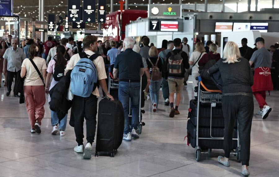 مطارات المغرب تستقبل أزيد من 22.2 مليون مسافر 1 aeroport france 1760002784