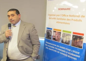 بخبرة مهنية تتجاوز 30 سنة.. تعيين الدكتور عبد الغني عزي مديرا عاما لـ"أونسا" 5 الدكتورعبد الغني عزي مدير مراقبة للمنتجات الغذائية في ندوة