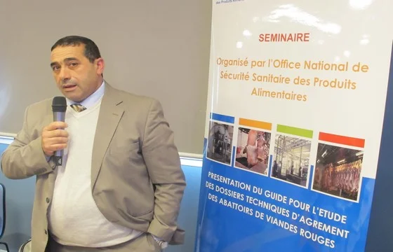 بخبرة مهنية تتجاوز 30 سنة.. تعيين الدكتور عبد الغني عزي مديرا عاما لـ"أونسا" 1 الدكتورعبد الغني عزي مدير مراقبة للمنتجات الغذائية في ندوة