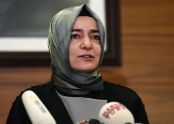 أرباح الأسهم تفجر أزمة داخل حزب أردوغان 5 1796827.jpeg