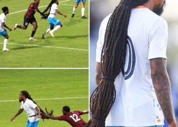 شعر لاعب يتسبب في طرد لاعبين من الفريق المنافس.. لقطة نادرة في دوري أمم الكونكاكاف! 4 IMG 20260928 WA0026