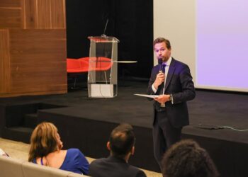 قطبي يدعو إلى تأهيل مهنيي المتاحف لصون التراث المغربي 5 MMVI Resultats d une etude pour le developpement de l offre de formation