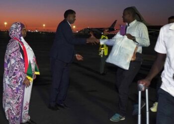 السفارة السودانية بالمملكة تفتح صفحة جديدة لرعاياها 5 العودة للديار من أجل إعادة الإعمار