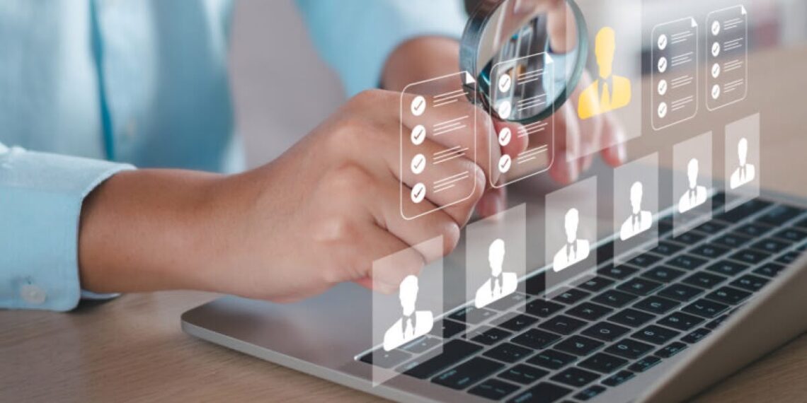 كيف تغير أنظمة التوظيف طريقة اختيار المرشحين؟ 1 التوظيف