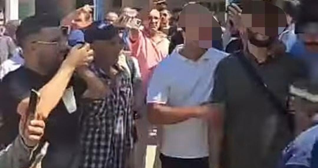 توقيف شخص داخل مكتب للتصويت بطنجة.. والنيابة العامة تحقق في فيديو مثير للجدل 1 WhatsApp Image 2026 09 23 at 16.13.48
