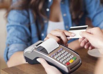 قرار جديد من بنك المغرب يغيّر قواعد الدفع بالبطاقات ابتداءً من أكتوبر 5 TPE