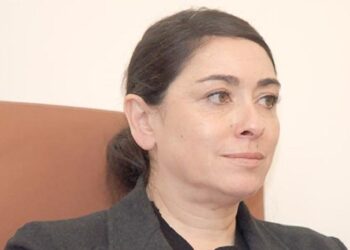 ياسمينة بادو تعيد نقاش مدونة الأسرة بانتقادها لمقتضى العدة 4 Yasmina baddou CE Istiqlal