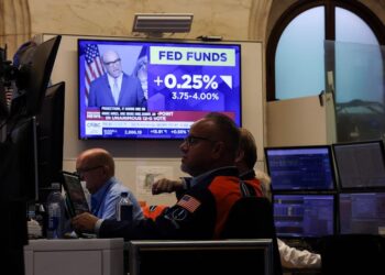 الفيدرالي الأمريكي يرفع أسعار الفائدة وسط استمرار ضغوط التضخم 3 change dollar federal