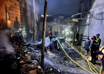 حريق مهول بجوطية حافة مولاي إدريس بفاس يخلف خسائر مادية كبيرة 5 images 2