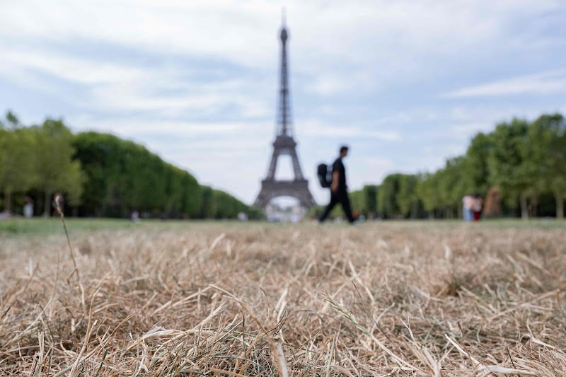فرنسا.. الدين العام يتجاوز 3.5 تريليونات 1 paris