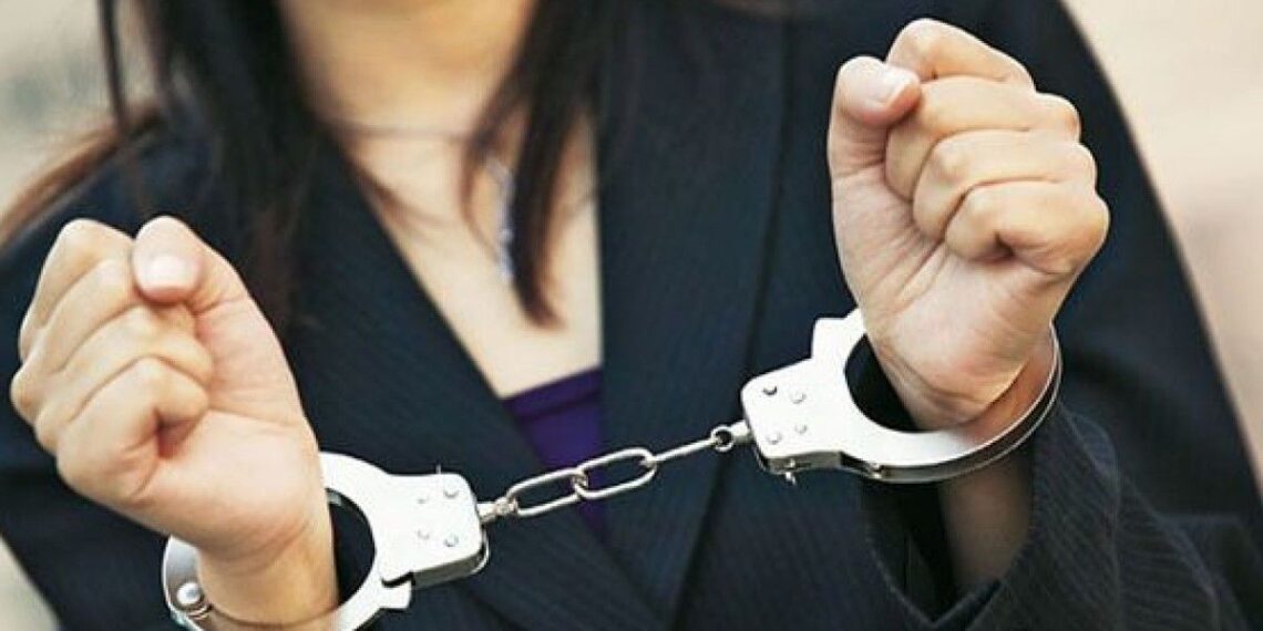 طنجة.. توقيف سيدة للاشتباه في انتحال صفة شرطية والنصب 1 rj2cy2 4hwnjsnkttxwiic5nk7oha54z22xuik4