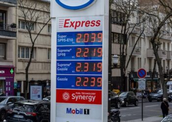أسعار الديزل في فرنسا تسجل مستوى قياسيا 5 station essence france