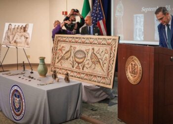 الولايات المتحدة تعيد 36 قطعة أثرية مسروقة إلى سوريا 4 usa syrie antiquities
