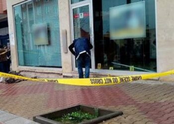 توقيف شخص لتورطه في محاولة السرقة من داخل وكالة لتحويل الأموال 3 سرقة وكالة بنكية
