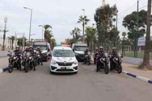 أمن الدار البيضاء يعزز حضوره الميداني بإطلاق وحدة متنقلة لشرطة النجدة بعين السبع الحي المحمدي 2 WhatsApp Image 2026 10 22 at 22.12.13