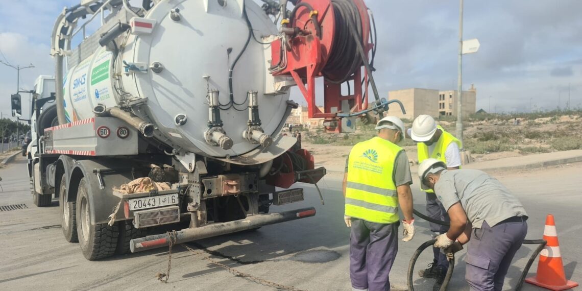 الشركة الجهوية متعددة الخدمات تطلق حملة لتنظيف شبكة التطهير السائل بالهراويين الشمالية 1 WhatsApp Image 2026 10 23 at 14.48.24