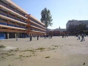 الثانوية التأهيلية جابر بن حيان بالدار البيضاء.. حكاية مؤسسة تربوية صنعت جسورًا بين العلم والتقنية والفن 4 WhatsApp Image 2026 10 25 at 18.43.45
