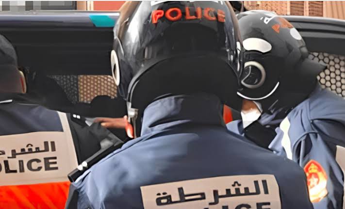 تفاصيل عملية سرقة وكالة لتحويل الأموال وحجز أسلحة بيضاء 1 images 17