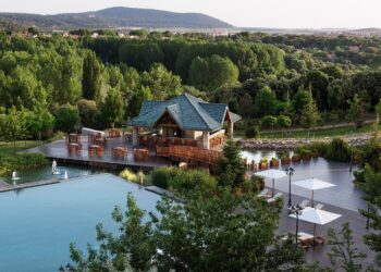 إفران تستقبل الموسم الدراسي الجديد بمؤشرات إيجابية في النجاح ومحاربة الهدر المدرسي 5 michlifen ifrane suites