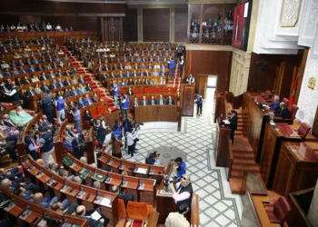 البرلمان يستعيد السياسة أم يستسلم لمنطق الفرجة؟ 4 parlement 11