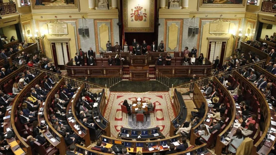 البرلمان الإسباني يسقط مقترحين حكوميين لاحتواء أزمة السكن 1 البرلمان الإسباني 960x540 1