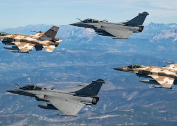 المقاتلات المغربية F-16 تبصم على مشاركة تاريخية في الأجواء الفرنسية في ختام مناورات "أوريكس 2026" 4 المغرب فرنسا