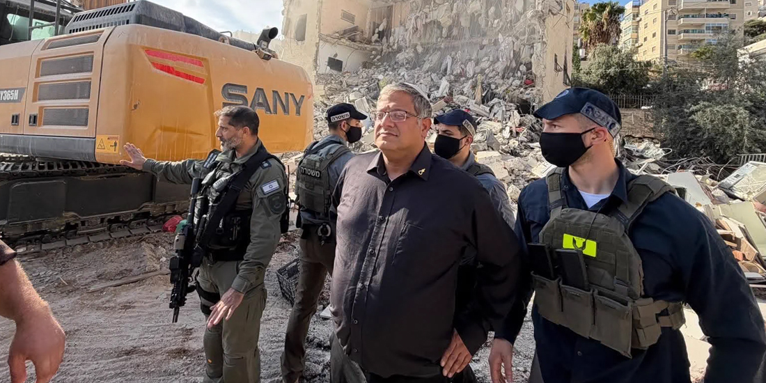 القدس : بن غفير يقود جرافات الهدم في بلدة الطور 1 بن غفير